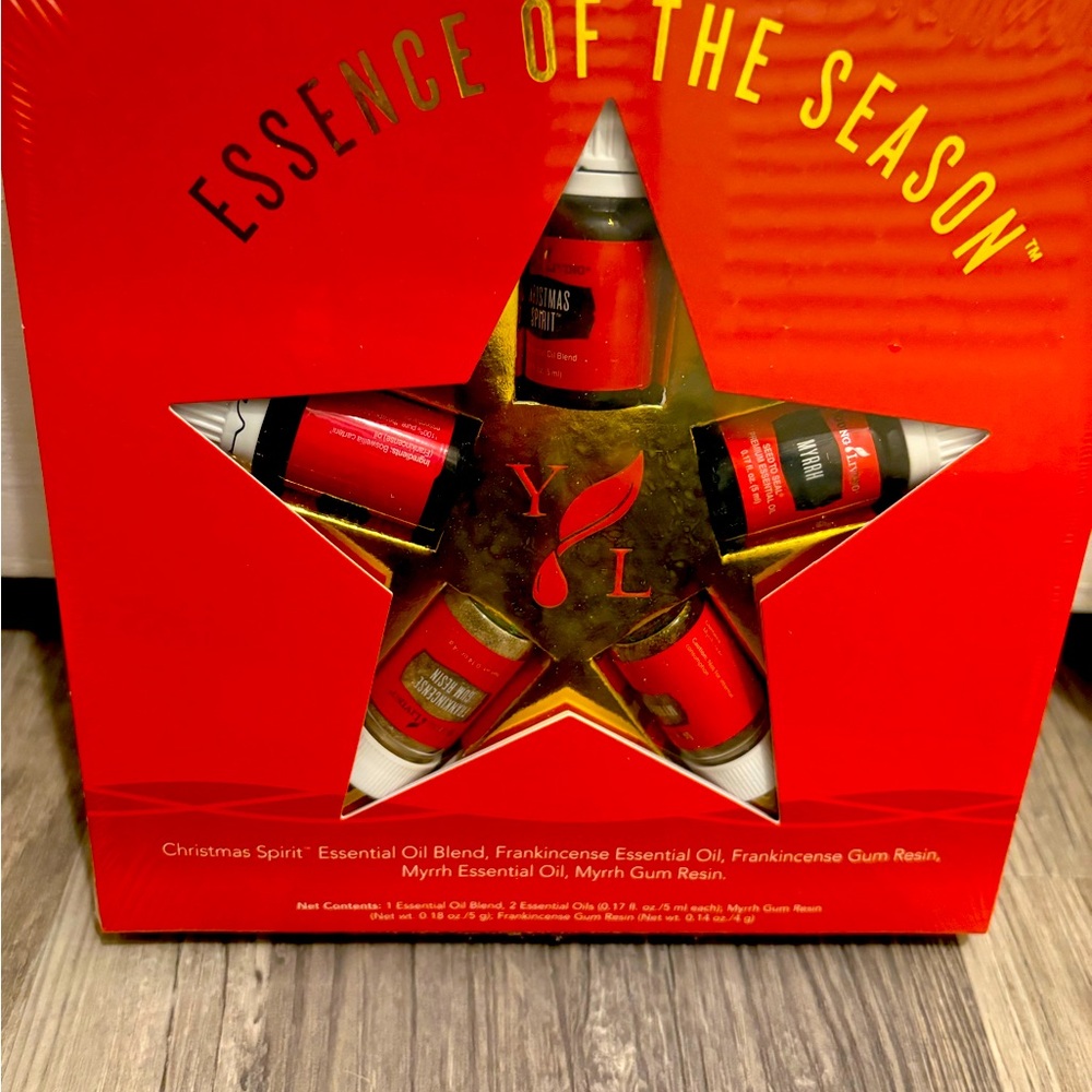 NWT Young Living Essence of the Season kit